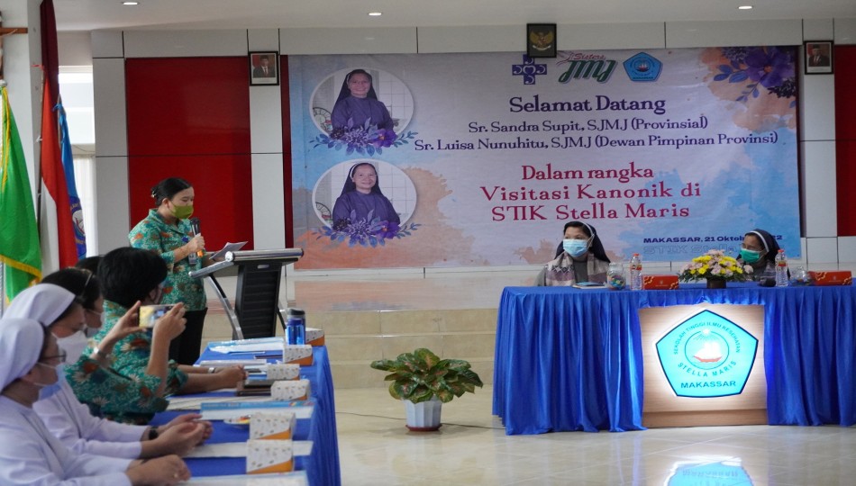 Visitasi Kanonik di STIK Stella Maris Makassar