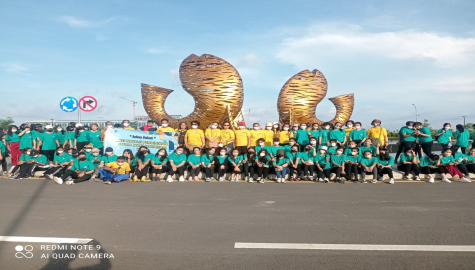 Kegiatan Jalan Santai Dalam Rangka Dies Natalis Pendidikan Stella Maris Makassar ke 80 Tahun