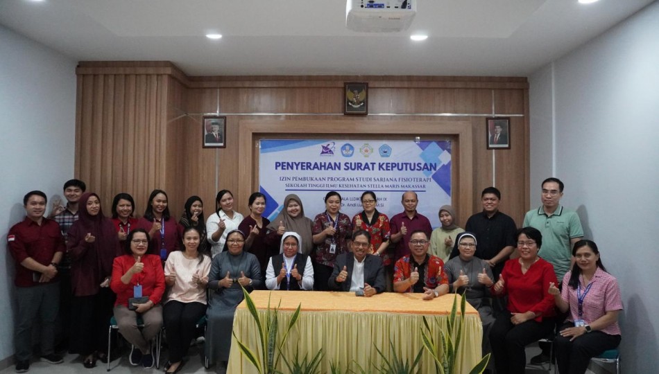 Penyerahan SK Pembukaan Prodi Sarjana Fisioterapi