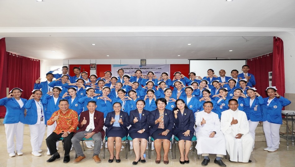 Yudisium dan Angkat Sumpah Prodi Profesi Ners (TA 2021/2022) dan Sarjana Keperawatan (TA 2022/2023)