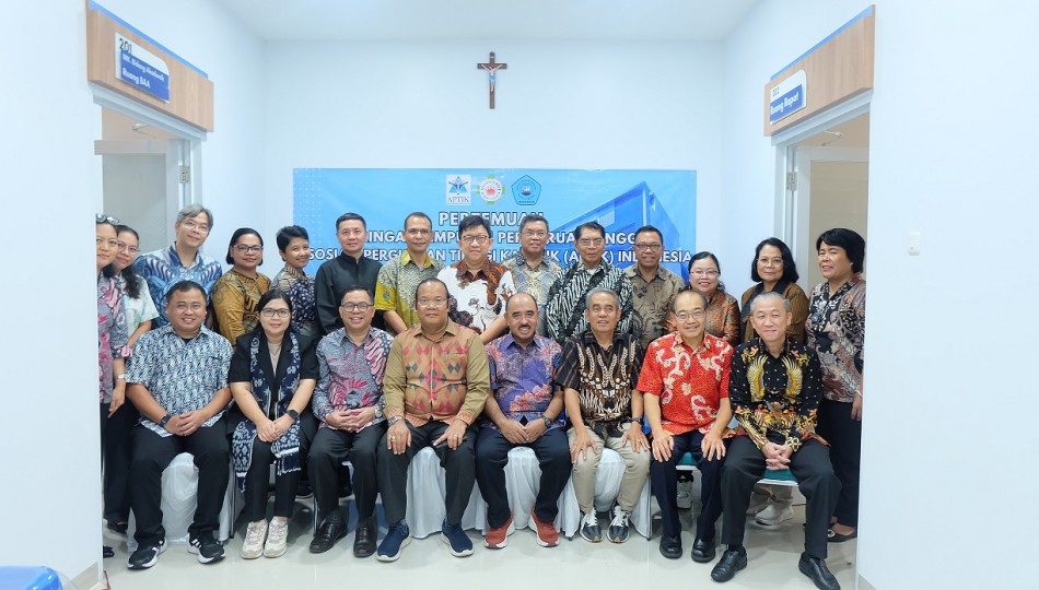 Pertemuan Jaringan Pimpinan Perguruan Tinggi APTIK Indonesia